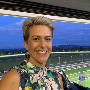 Meet your Posher, Hayles